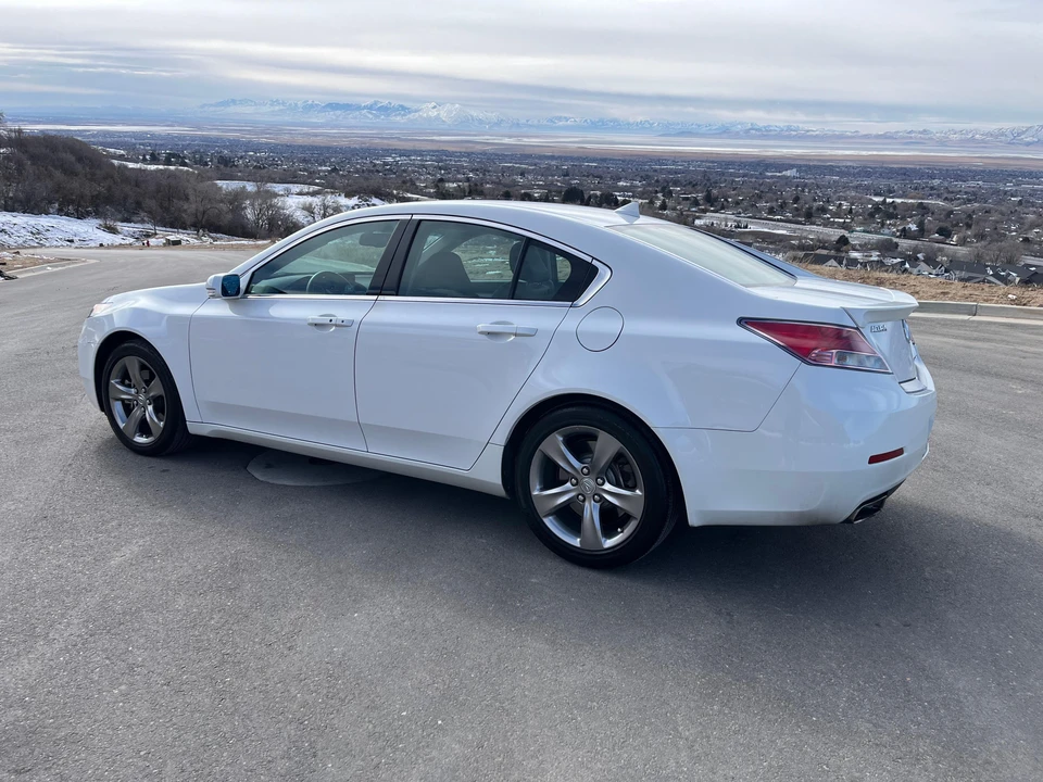 2012 Acura TL 4th Gen - Image 9 of 31