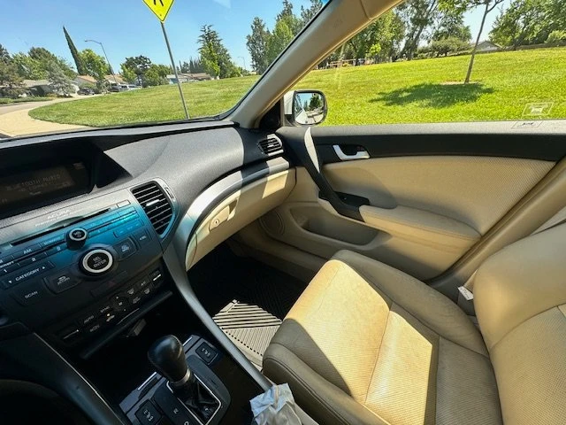 2012 Acura TSX 2nd Gen - Image 10 of 13