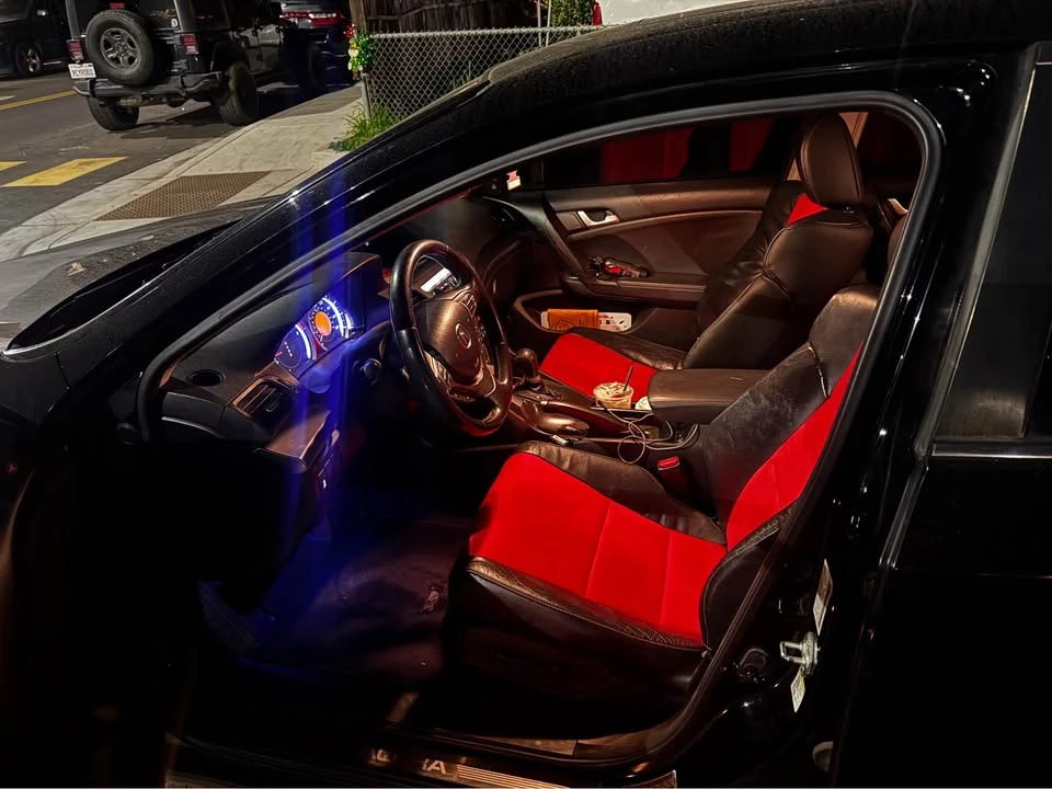 2012 Acura NSX - Image 6 of 6