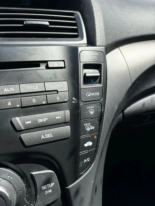 2012 Acura TL 4th Gen - Image 16 of 18