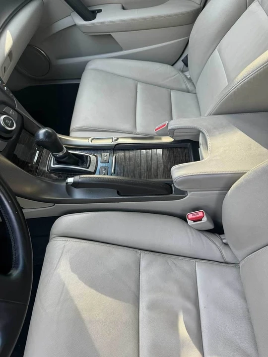 2012 Acura TL 4th Gen - Image 5 of 12