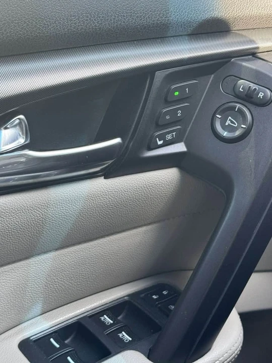 2012 Acura TL 4th Gen - Image 7 of 12