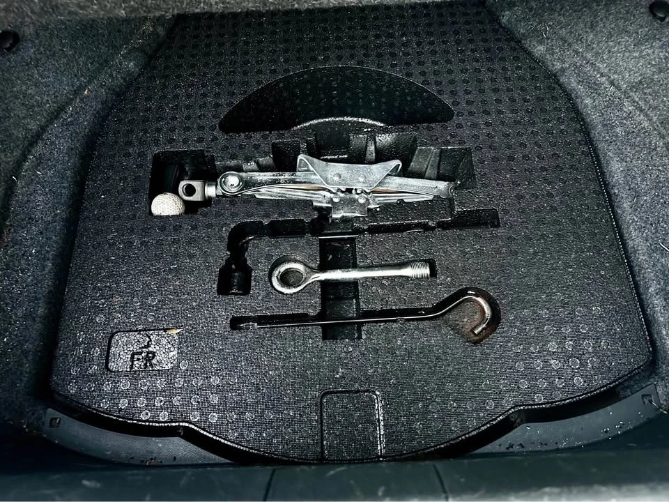 2012 Acura TL 4th Gen - Image 11 of 16
