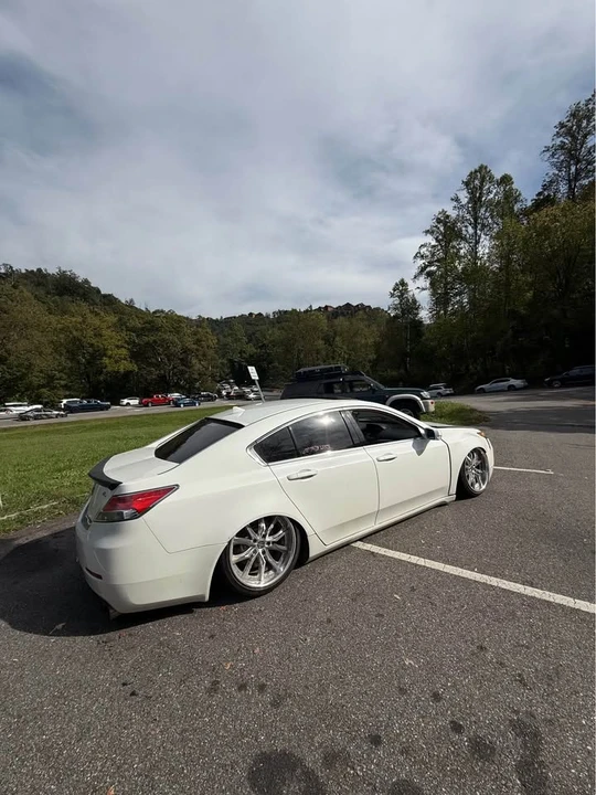 2012 Acura TL 4th Gen - Image 5 of 10