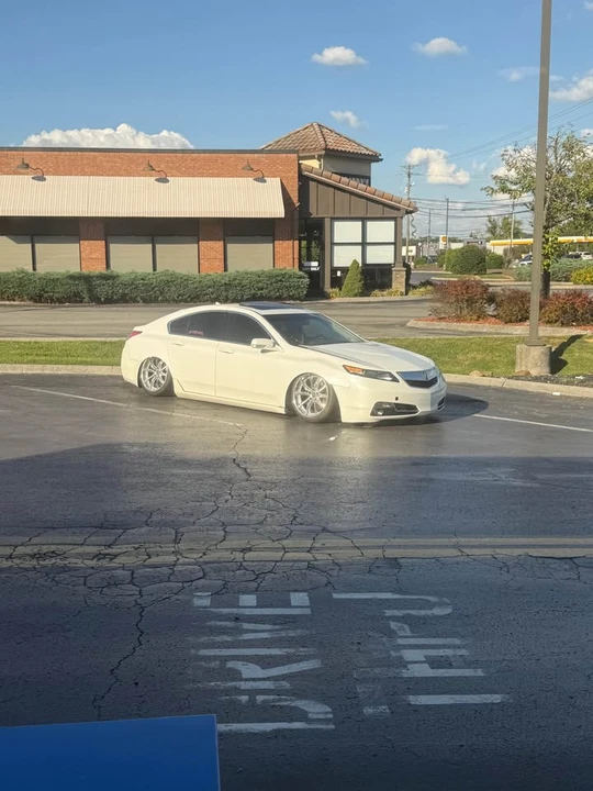 2012 Acura TL 4th Gen - Image 9 of 10