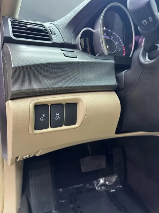 2012 Acura TL 4th Gen - Image 11 of 20