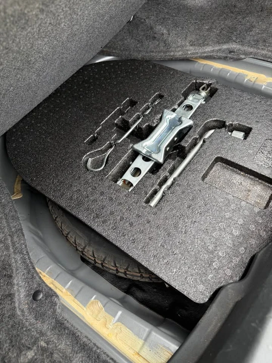2012 Acura TSX 2nd Gen - Image 16 of 19