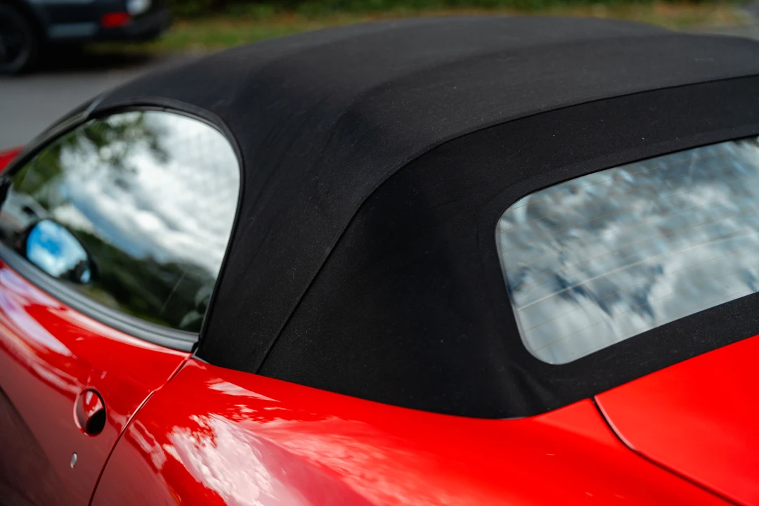 2012 Alfa Romeo 8C - Image 14 of 31