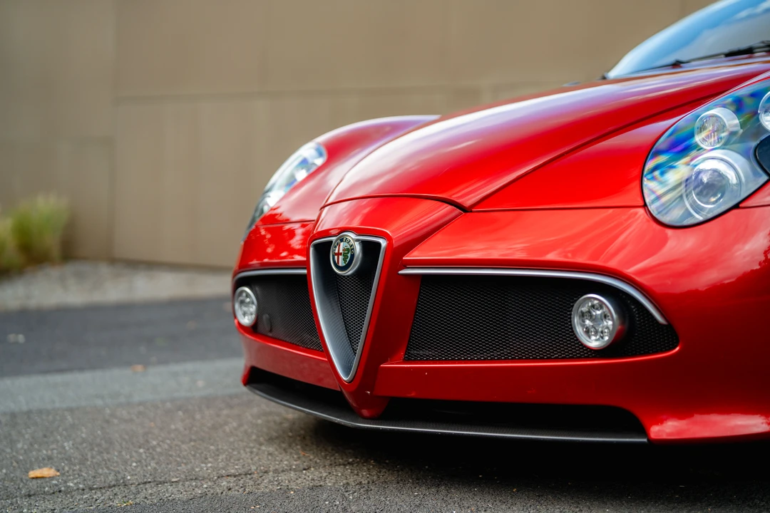2012 Alfa Romeo 8C - Image 17 of 31