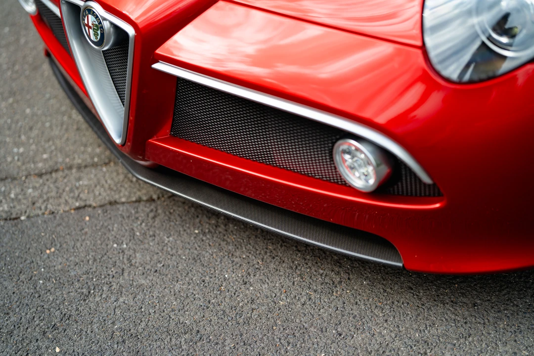 2012 Alfa Romeo 8C - Image 18 of 31