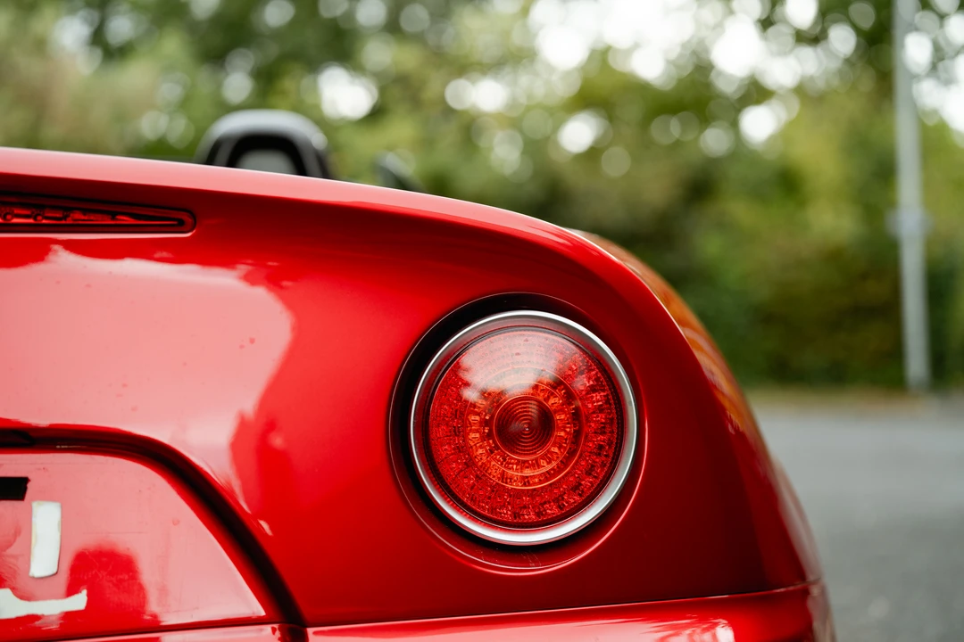 2012 Alfa Romeo 8C - Image 30 of 31