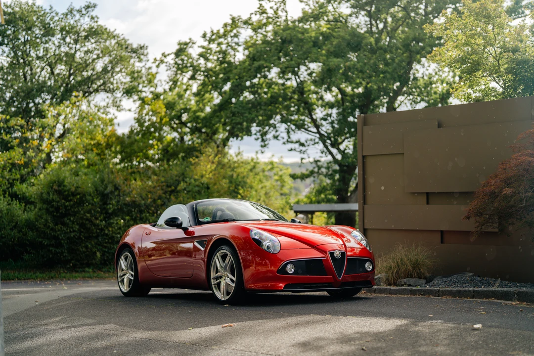 2012 Alfa Romeo 8C - Image 3 of 31