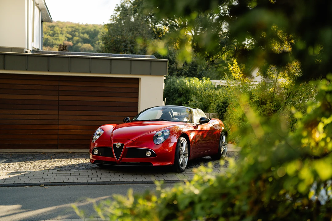 2012 Alfa Romeo 8C - Image 8 of 31