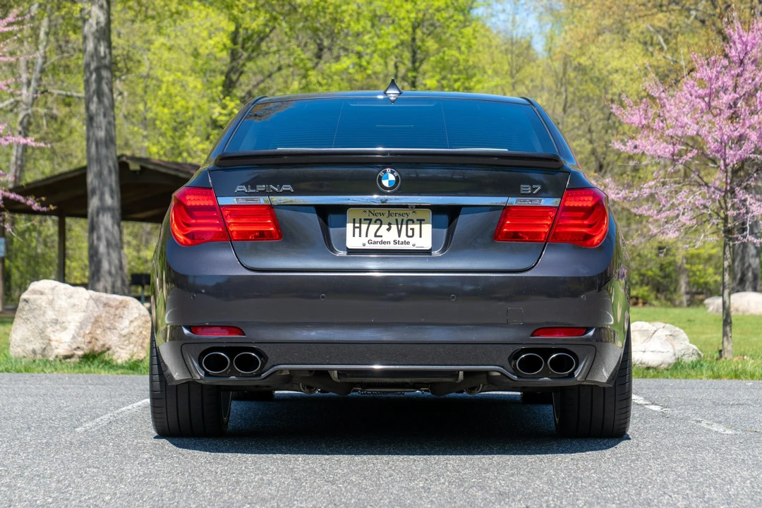 2012 BMW Alpina B7 - Image 5 of 31