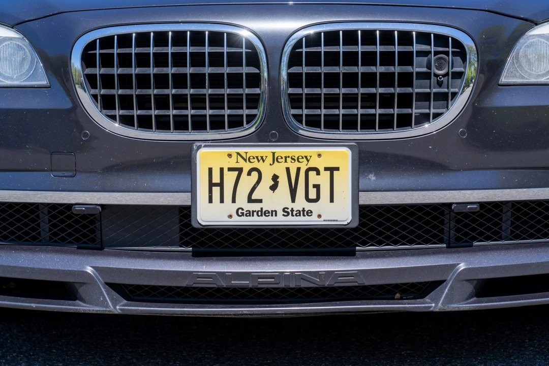 2012 BMW Alpina B7 - Image 24 of 31