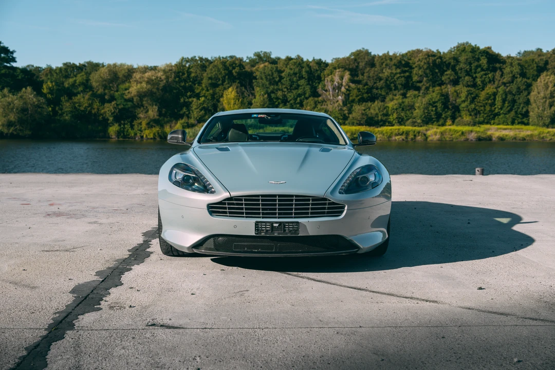 2012 Aston Martin DB9 - Image 2 of 31