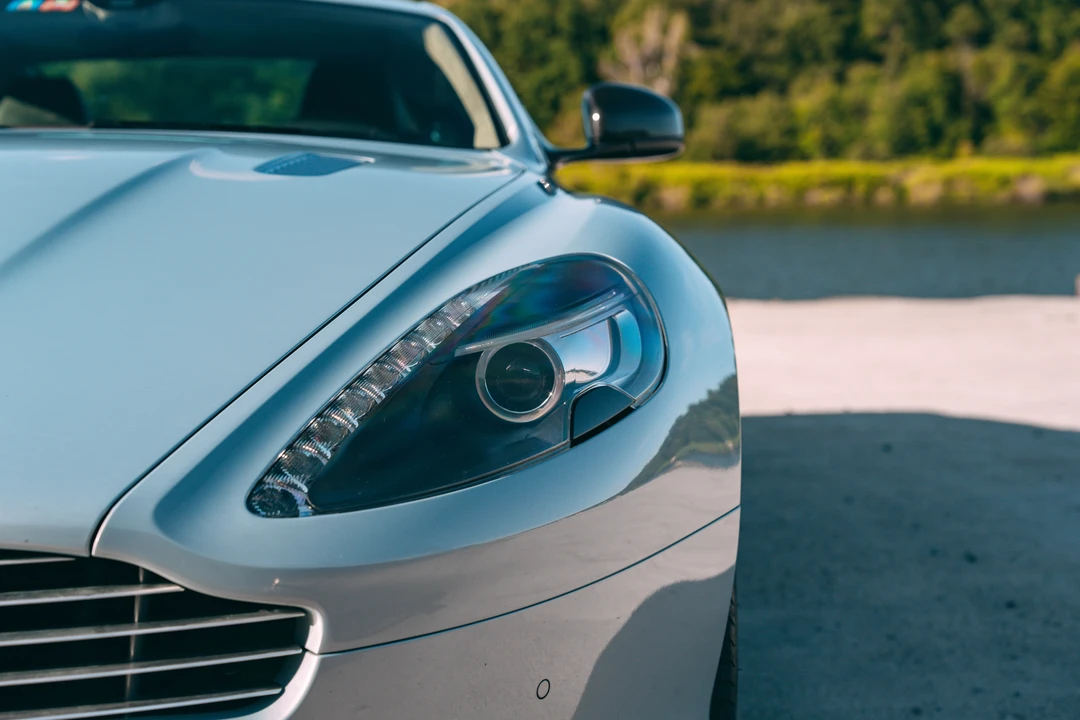 2012 Aston Martin DB9 - Image 17 of 31