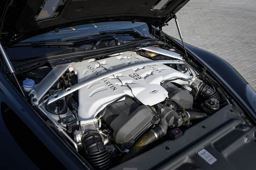 2012 Aston Martin DBS (2008-2012) - Image 24 of 31