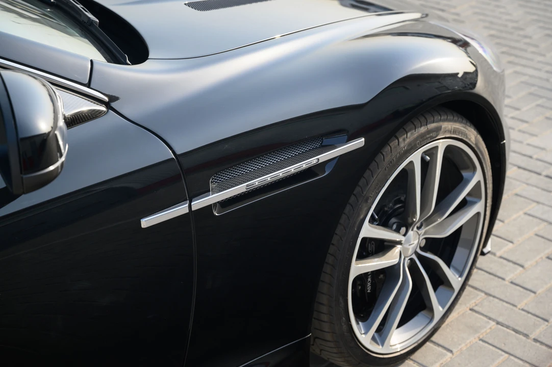 2012 Aston Martin DBS (2008-2012) - Image 29 of 31