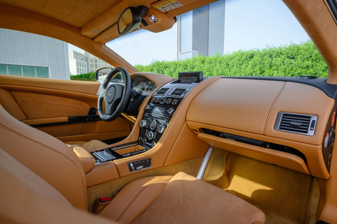 2012 Aston Martin DBS (2008-2012) - Image 10 of 31