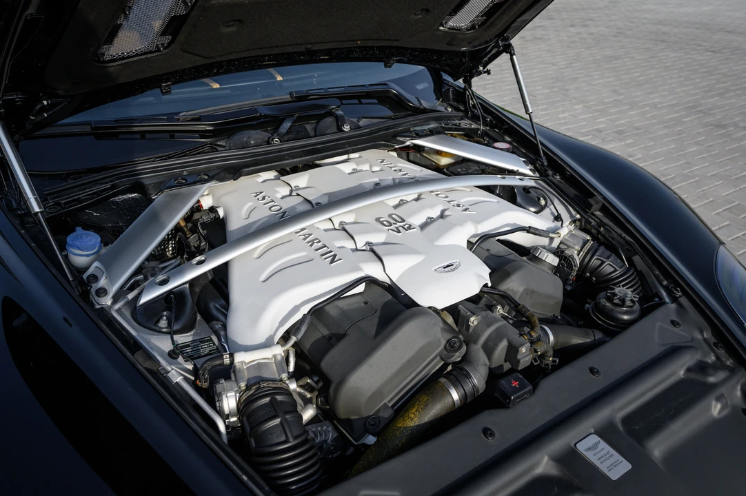 2012 Aston Martin DBS (2008-2012) - Image 19 of 31