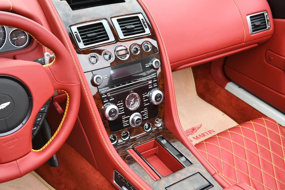 2012 Aston Martin DBS (2008-2012) - Image 19 of 31