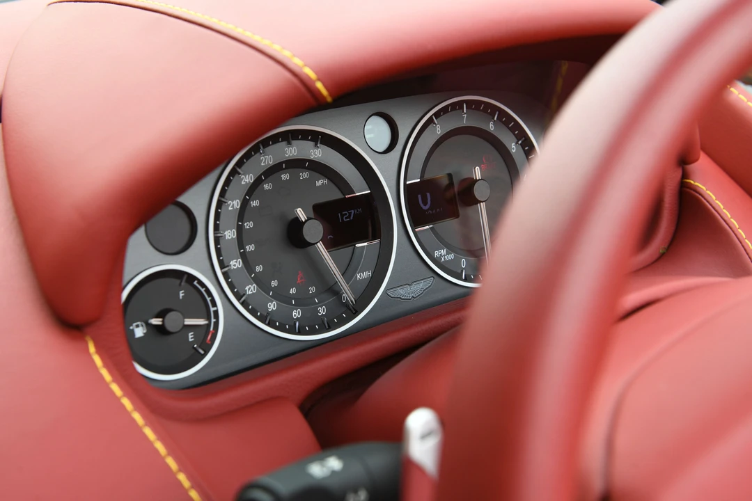 2012 Aston Martin DBS (2008-2012) - Image 16 of 31