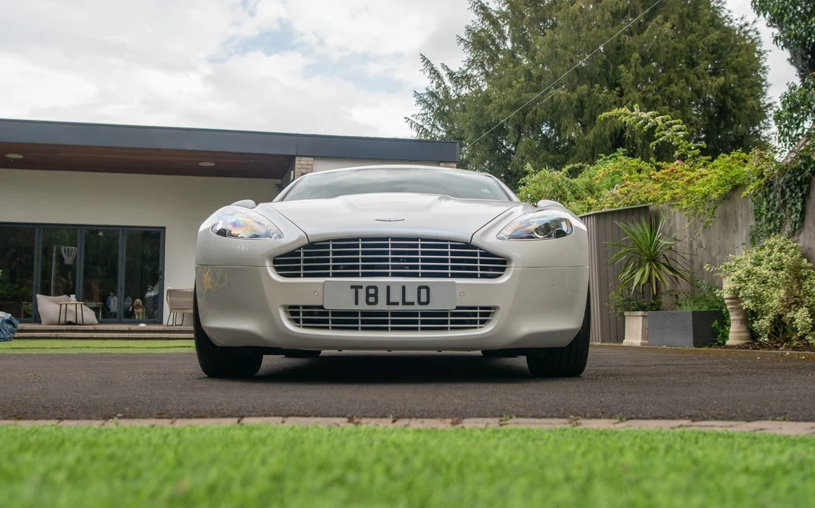 2012 Aston Martin Rapide - Image 15 of 30