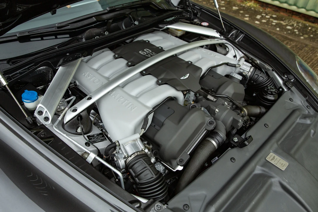 2012 Aston Martin Rapide - Image 24 of 31