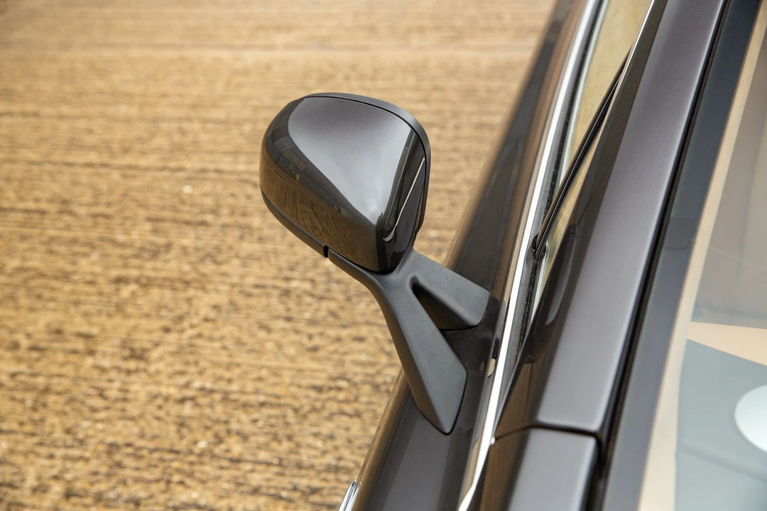 2012 Aston Martin Rapide - Image 31 of 31