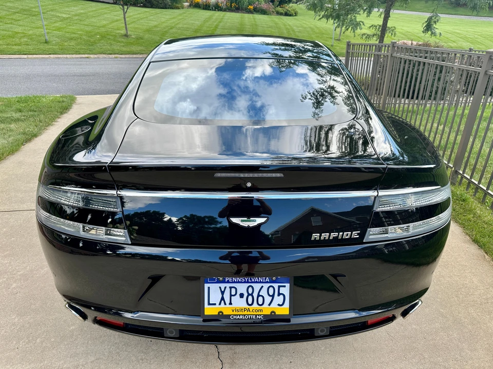 2012 Aston Martin Rapide - Image 12 of 31