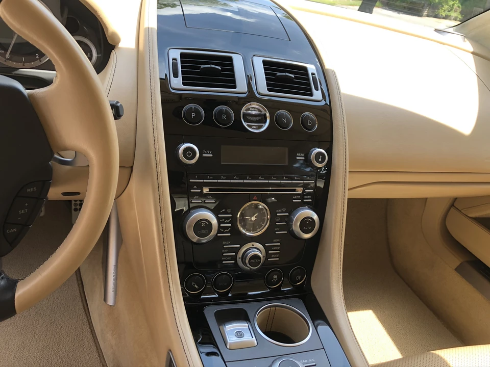 2012 Aston Martin Rapide - Image 26 of 31