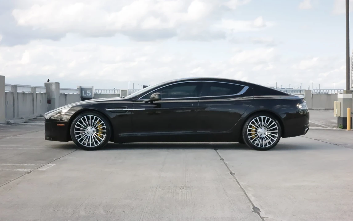 2012 Aston Martin Rapide - Image 13 of 31