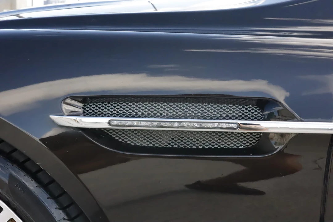 2012 Aston Martin Rapide - Image 28 of 31