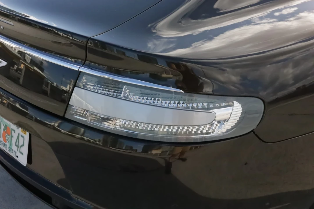 2012 Aston Martin Rapide - Image 23 of 31