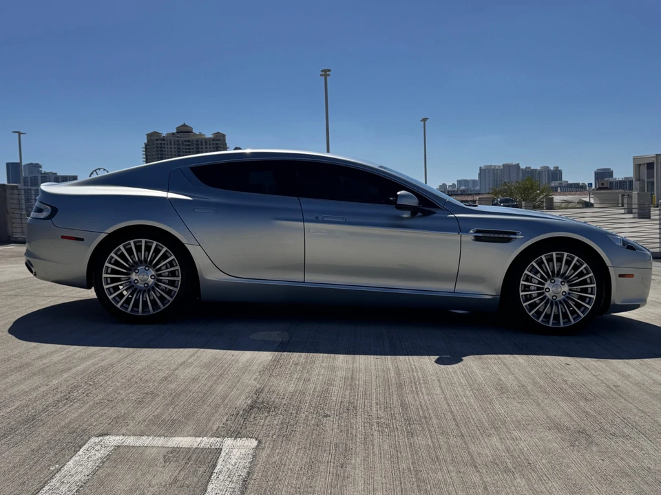 2012 Aston Martin Rapide - Image 19 of 31
