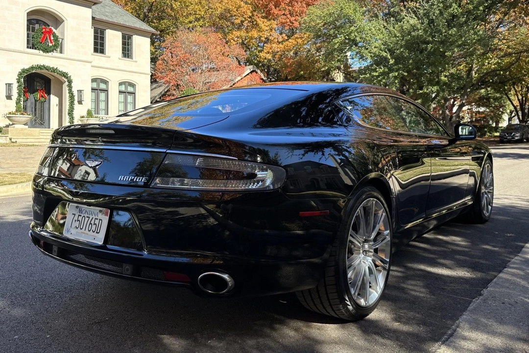 2012 Aston Martin Rapide - Image 23 of 31