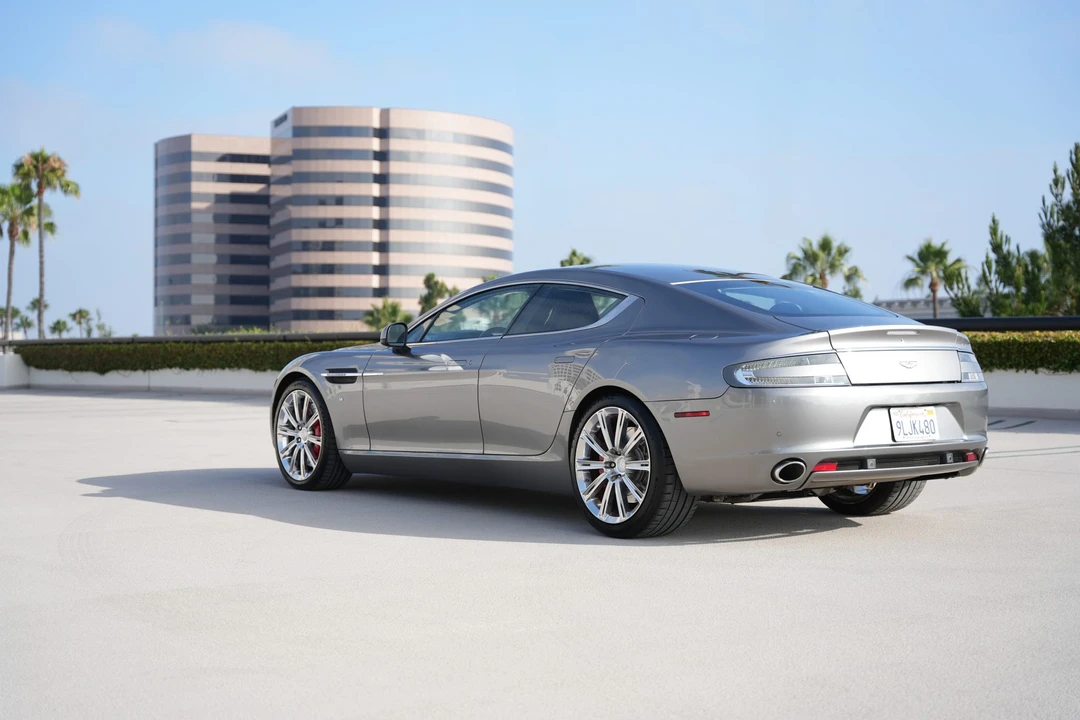2012 Aston Martin Rapide - Image 10 of 31