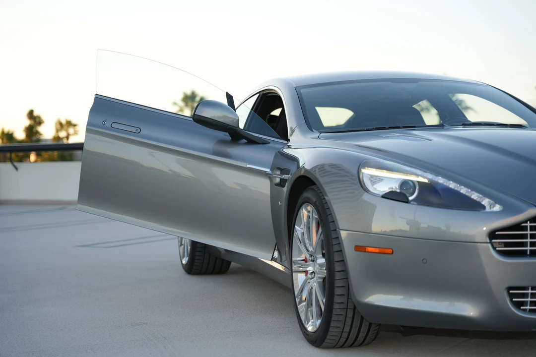 2012 Aston Martin Rapide - Image 31 of 31