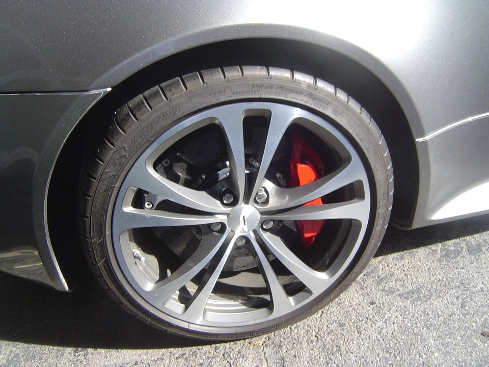 2012 Aston Martin Vantage - Image 14 of 14