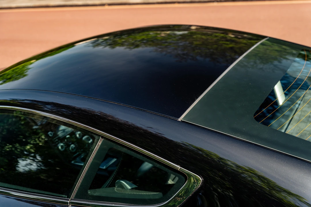 2011 Aston Martin V12 Vantage (2010-2018) - Image 31 of 31