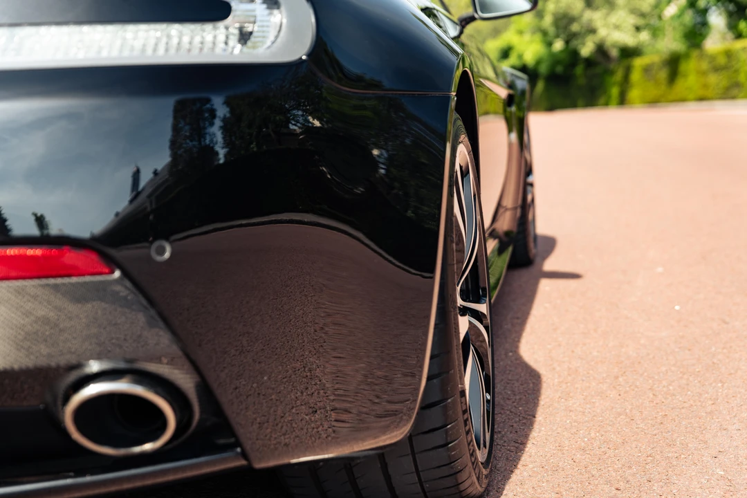2011 Aston Martin V12 Vantage (2010-2018) - Image 26 of 31