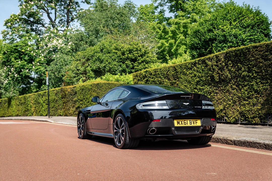 2011 Aston Martin V12 Vantage (2010-2018) - Image 6 of 31