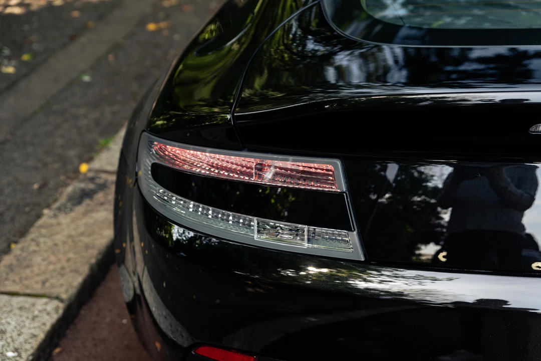 2011 Aston Martin V12 Vantage (2010-2018) - Image 29 of 31