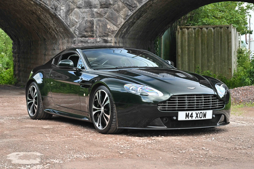 2012 Aston Martin Vantage - Image 3 of 31