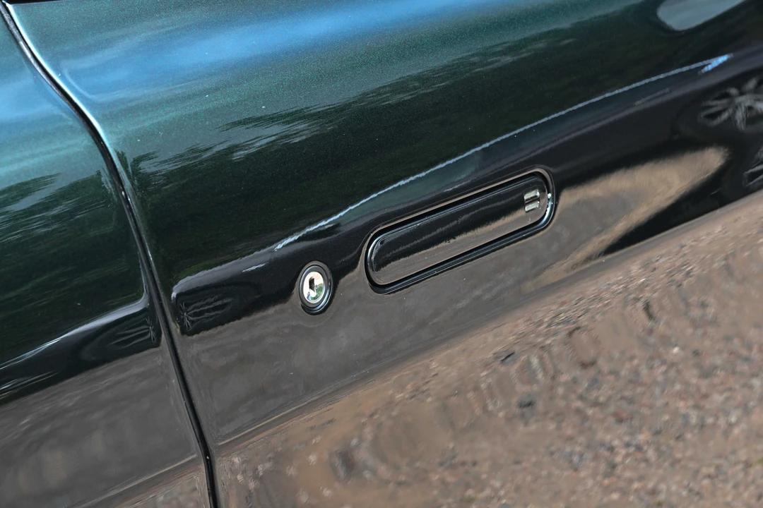 2012 Aston Martin Vantage - Image 18 of 31