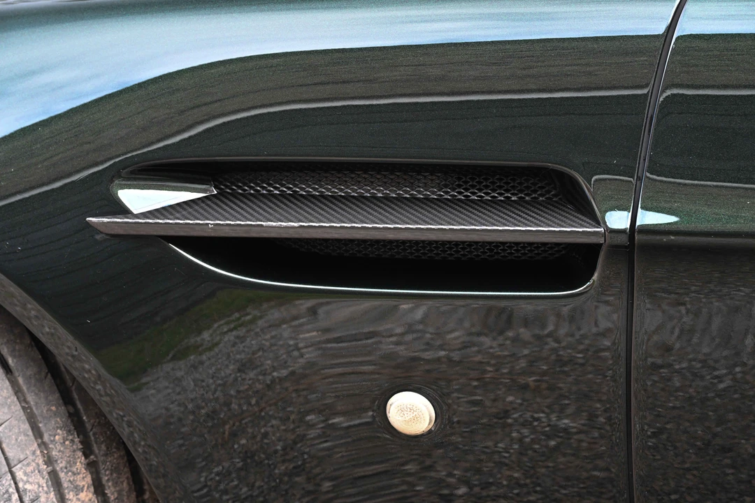 2012 Aston Martin Vantage - Image 20 of 31
