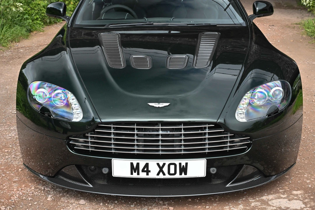 2012 Aston Martin Vantage - Image 24 of 31