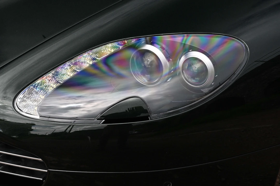 2012 Aston Martin Vantage - Image 26 of 31