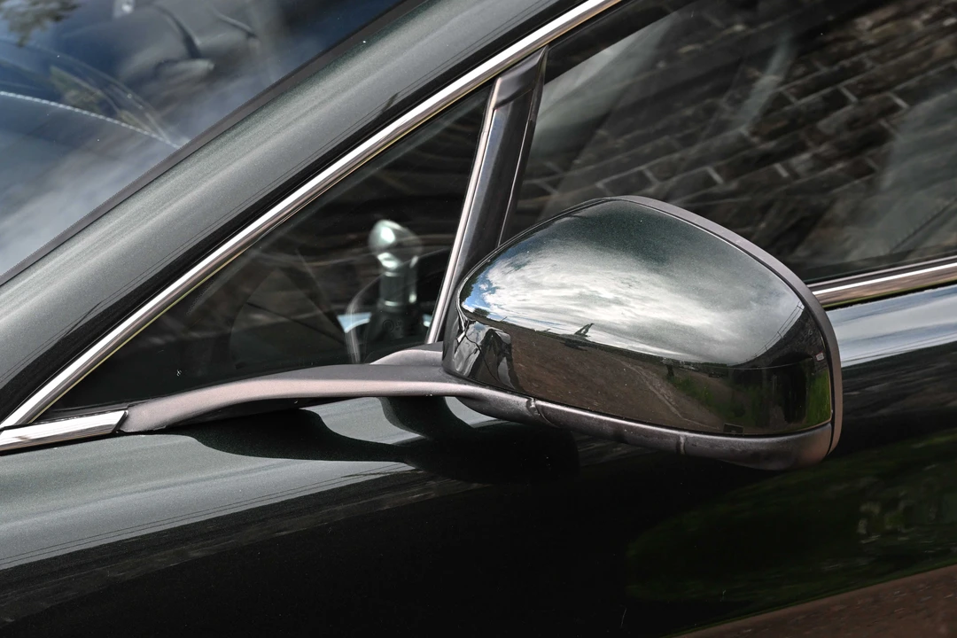 2012 Aston Martin Vantage - Image 28 of 31